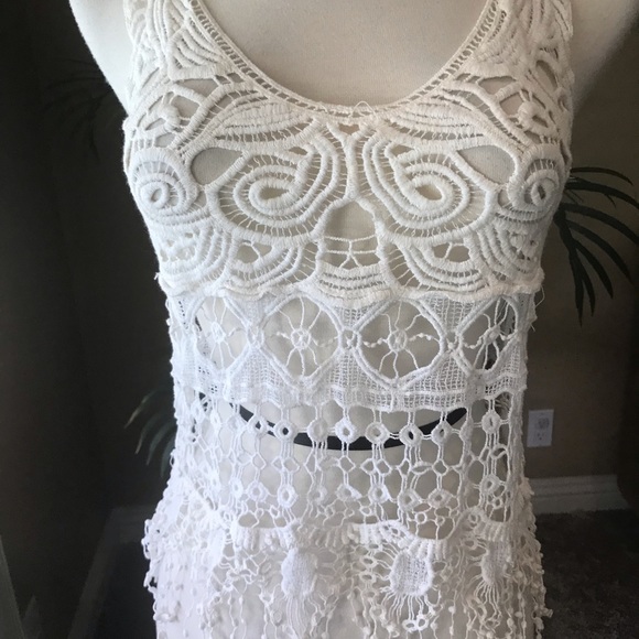 New with tags White sleeveless boho top - Picture 2 of 5